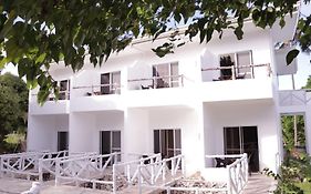 Meili Beach Resort